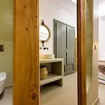 Acoya Suites Paros Apartamento *