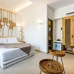 Acoya Suites Paros Apartamento Alikí