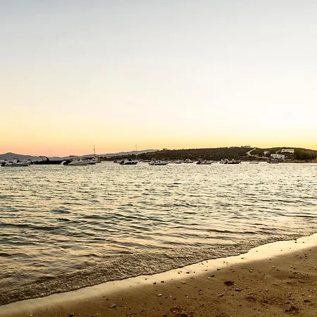 Acoya Suites Paros * Alikí